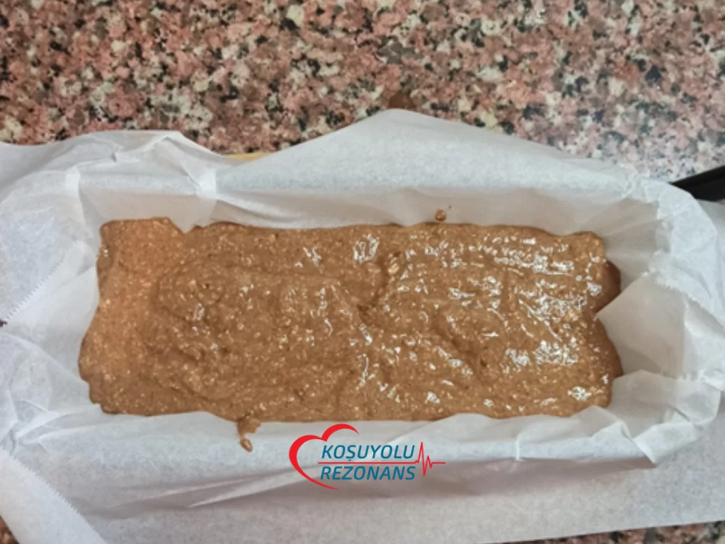 Trabzon Hurmalı Glutensiz Şekersiz Kek